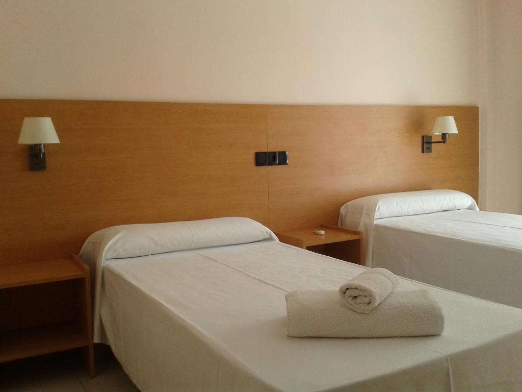 Bay Hotel Roses Esterno foto