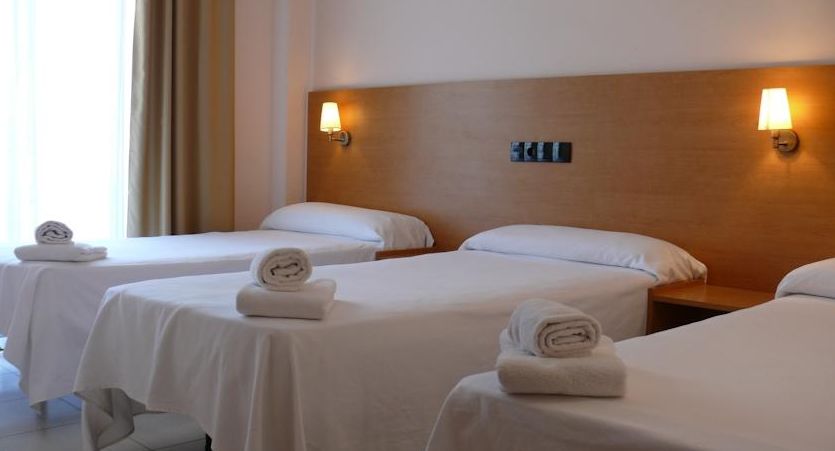 Bay Hotel Roses Esterno foto