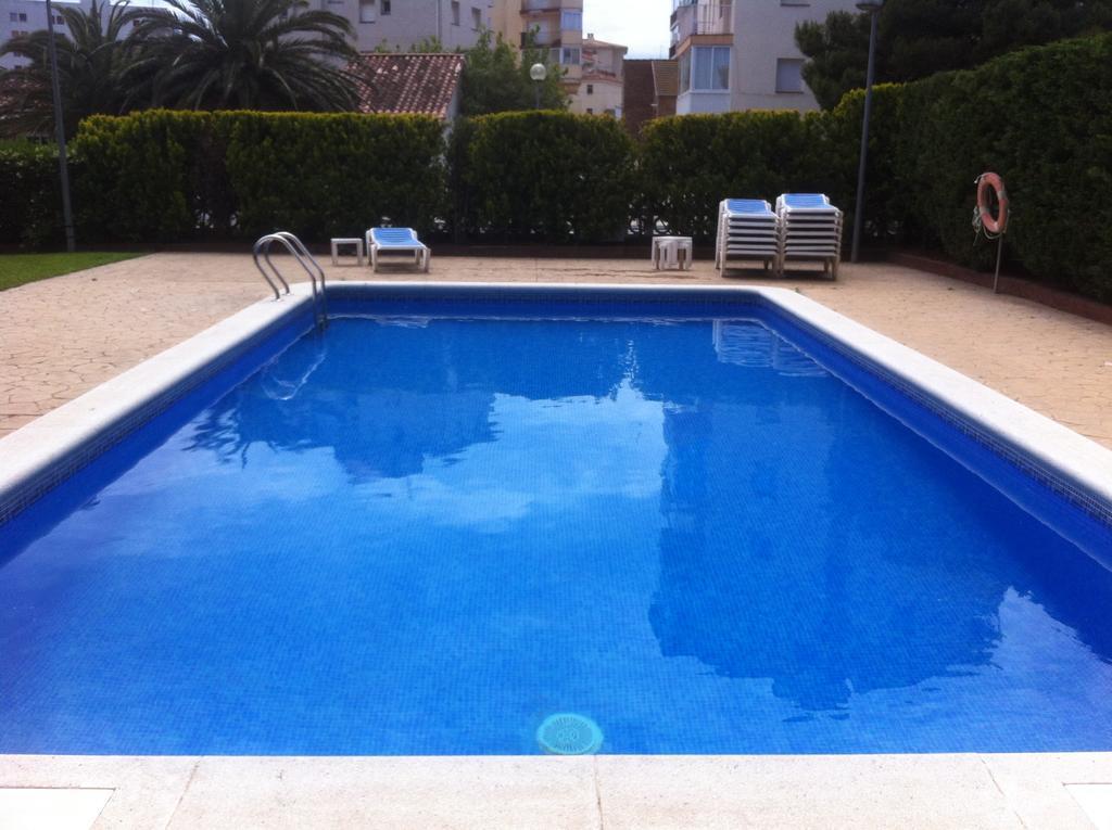 Bay Hotel Roses Esterno foto