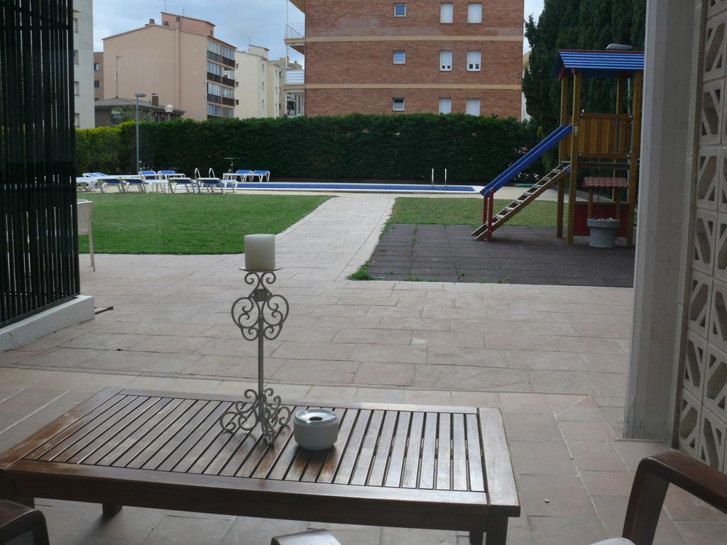 Bay Hotel Roses Esterno foto